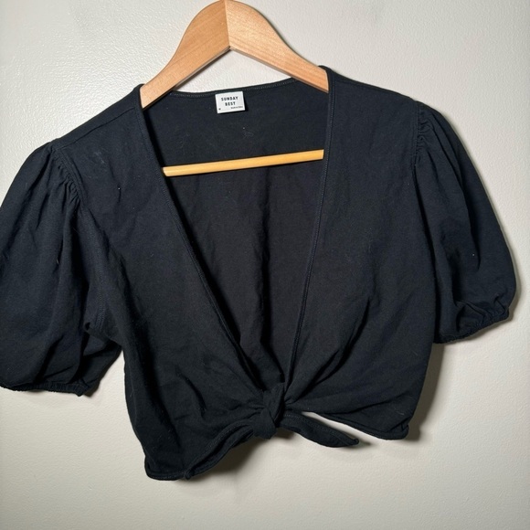 Sunday best aritzia tie up cropped top puff sleeve  M - Picture 3 of 6